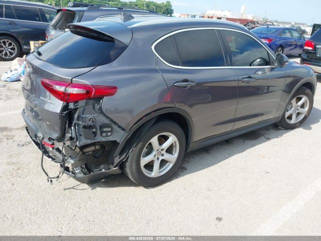 Alfa Romeo Stelvio | 2