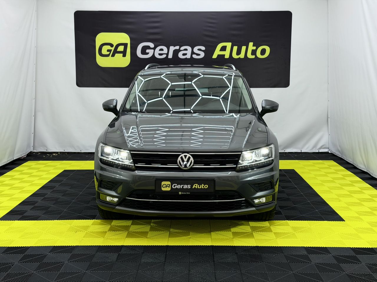 Volkswagen Tiguan | 6