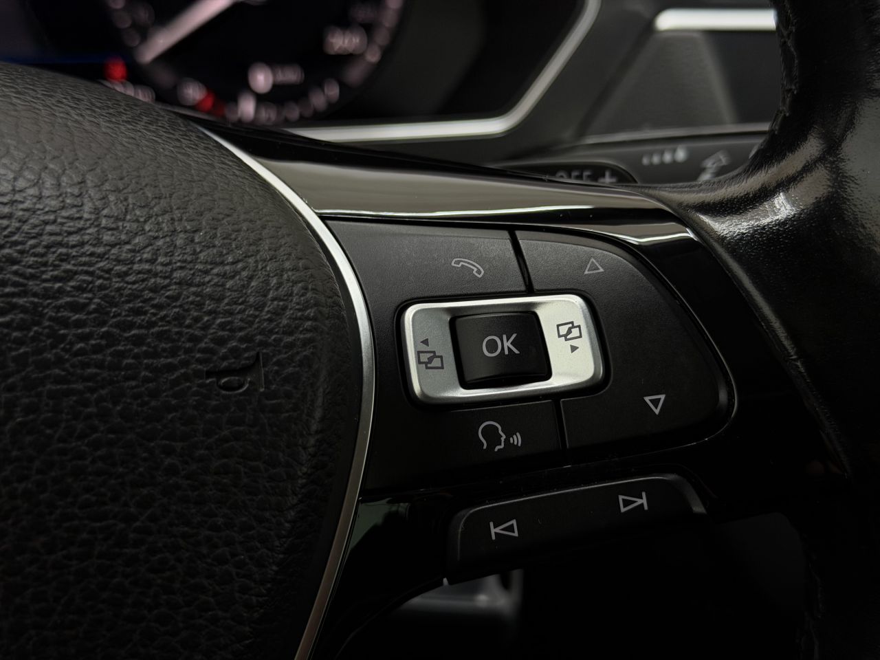 Volkswagen Tiguan | 22