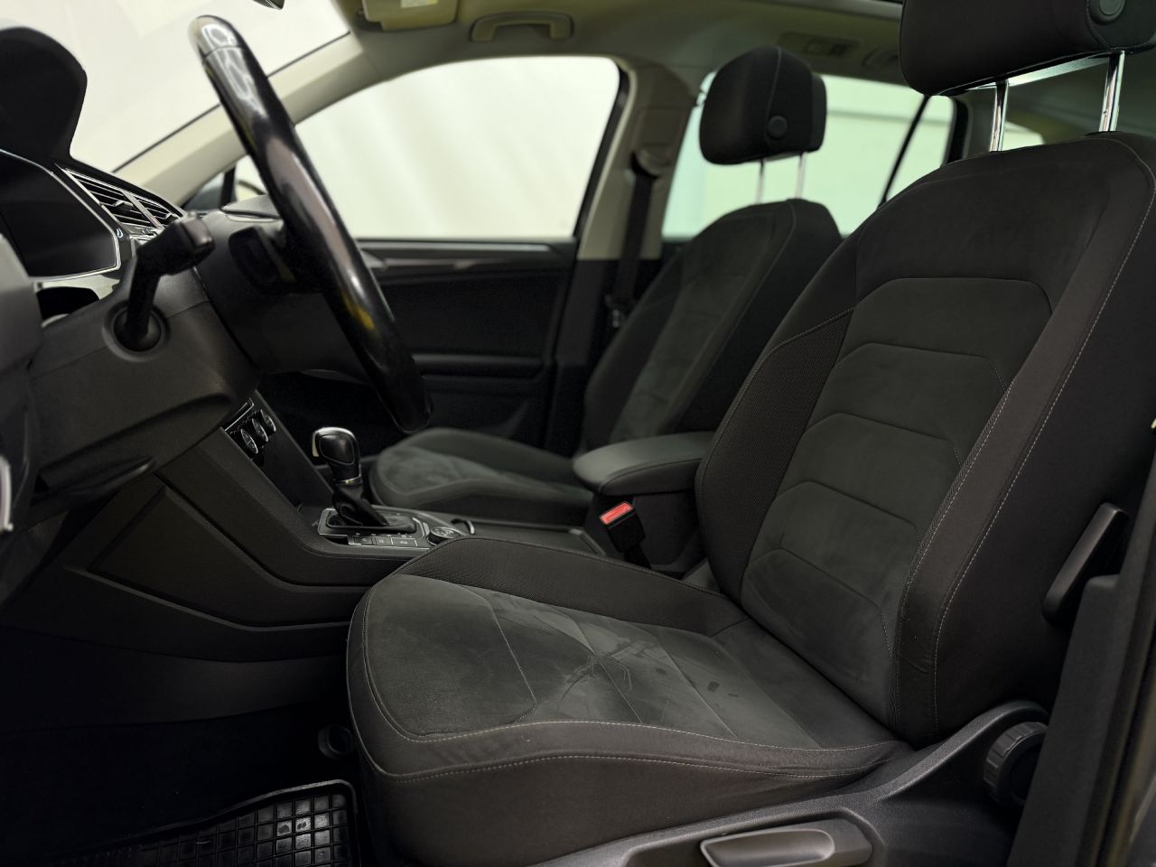 Volkswagen Tiguan | 9