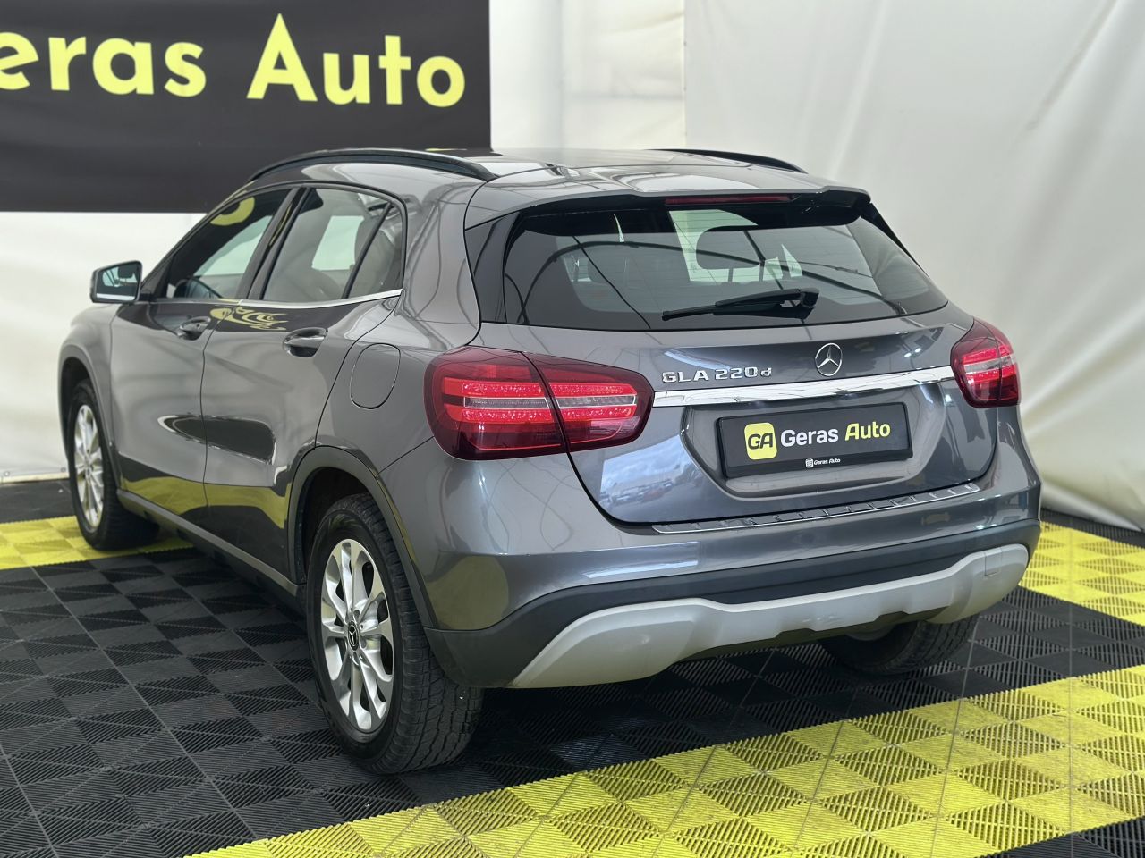 Mercedes-Benz GLA220 | 5