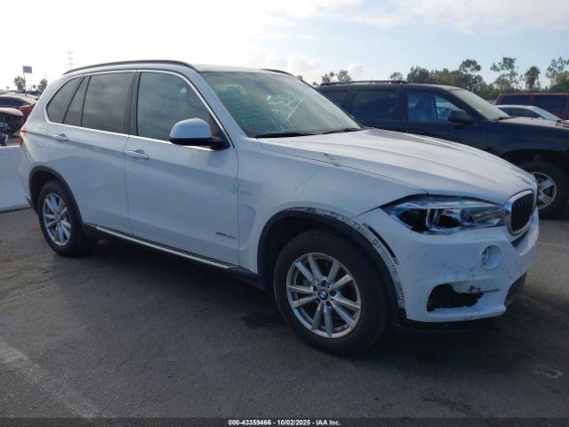 BMW X5, universalas