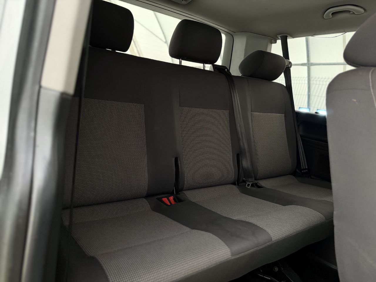 Volkswagen Caravelle | 12