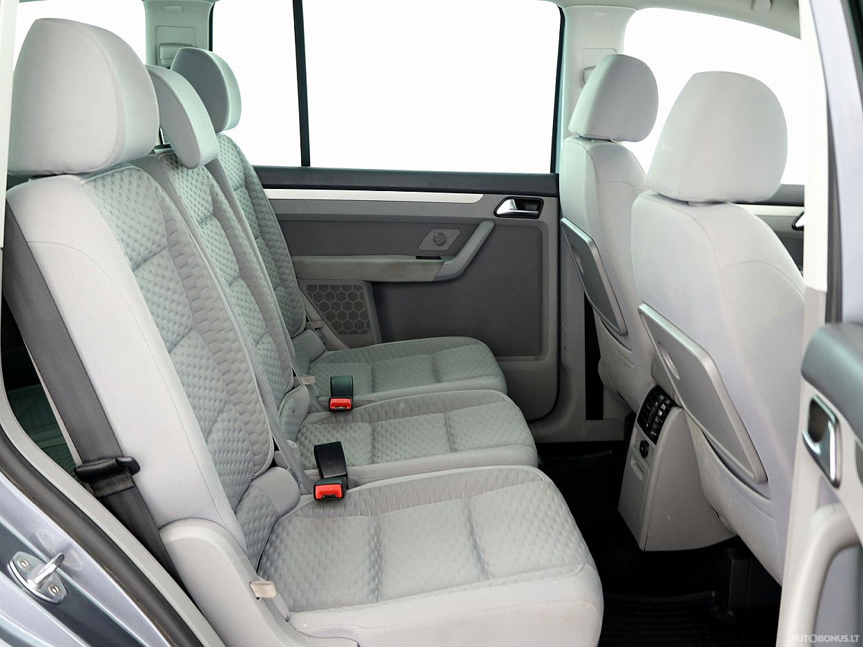 Volkswagen Touran | 6