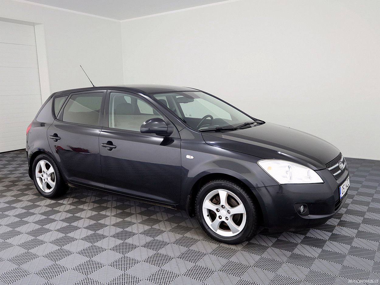 Kia Cee'd, 1.6 l., Хэтчбек