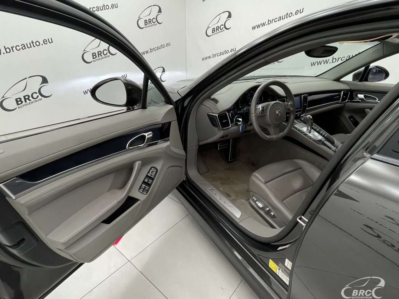 Porsche Panamera | 19