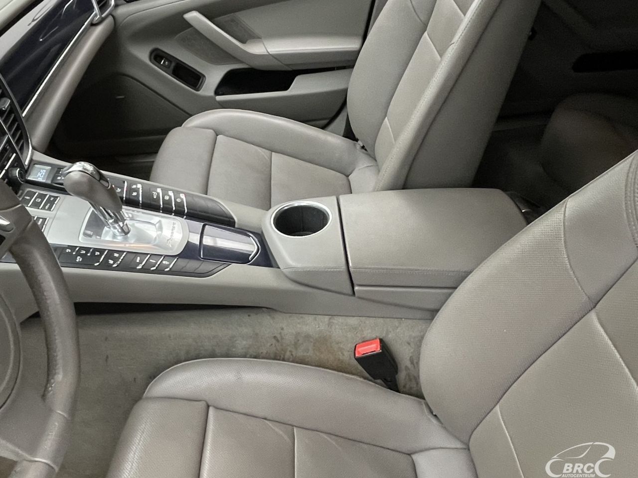 Porsche Panamera | 23