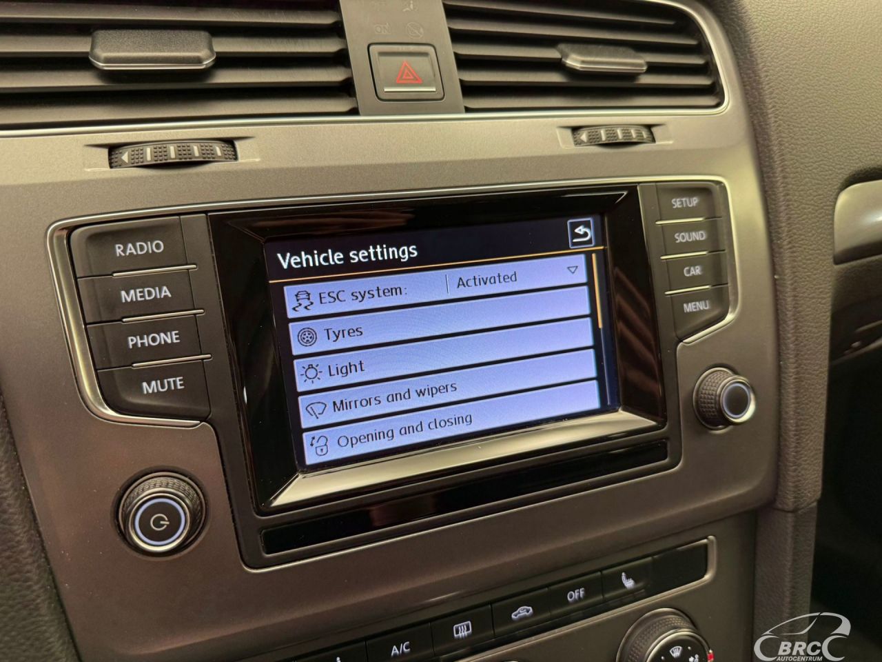 Volkswagen Golf | 12