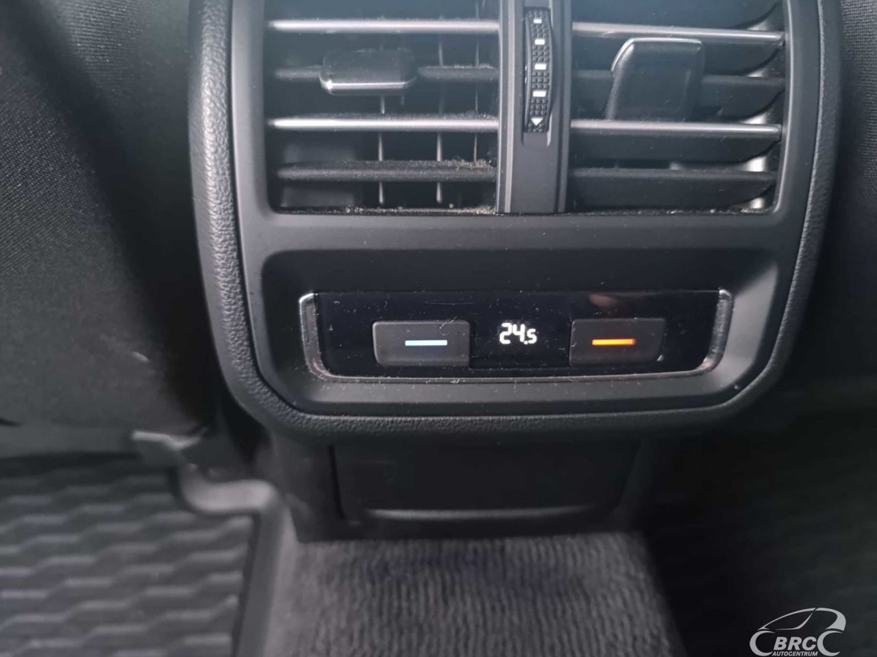 Volkswagen Passat | 19