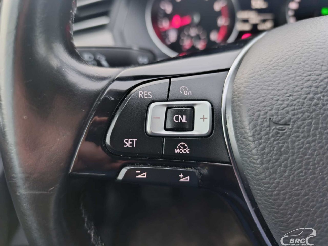 Volkswagen Passat | 13