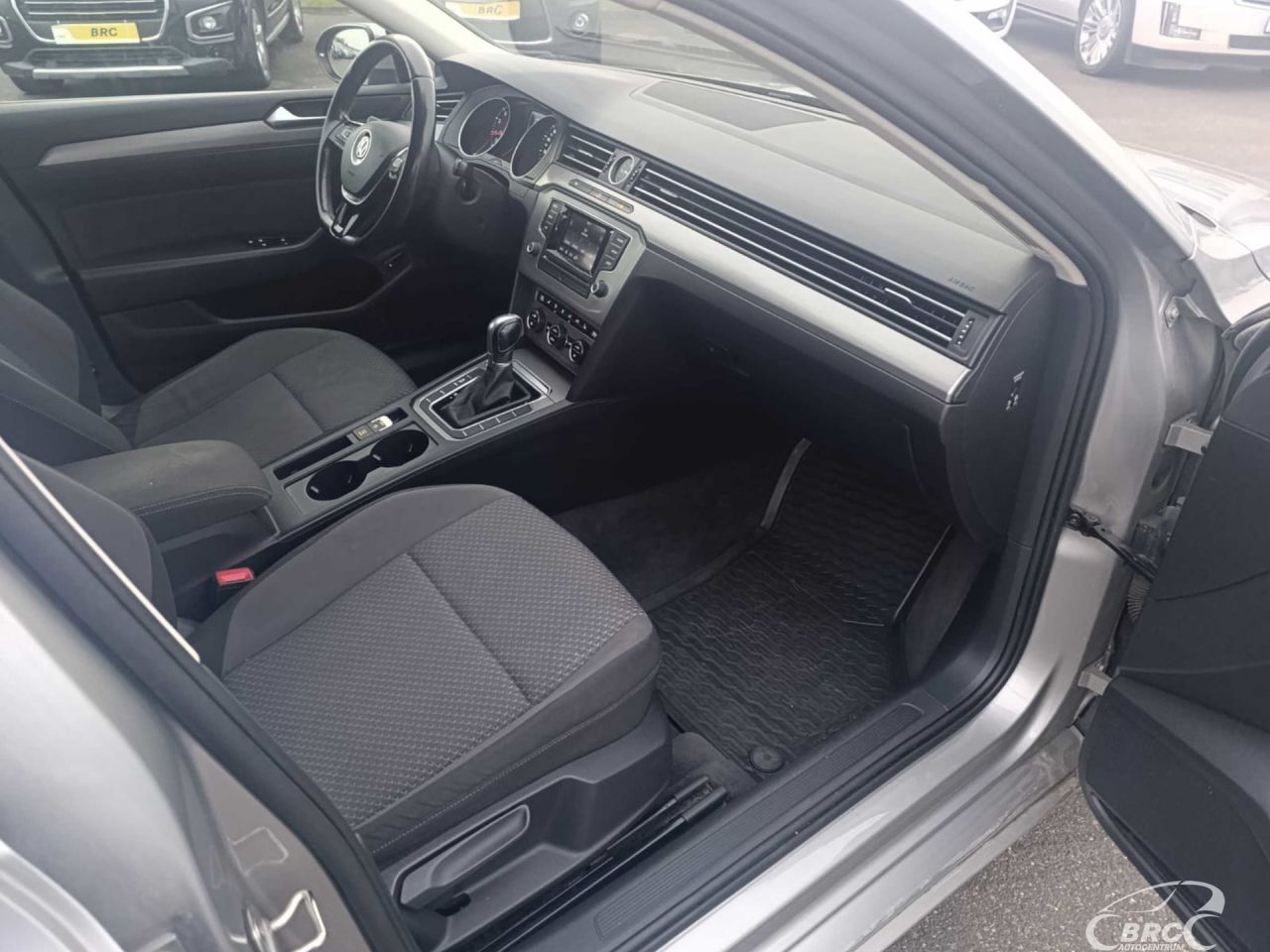 Volkswagen Passat | 11