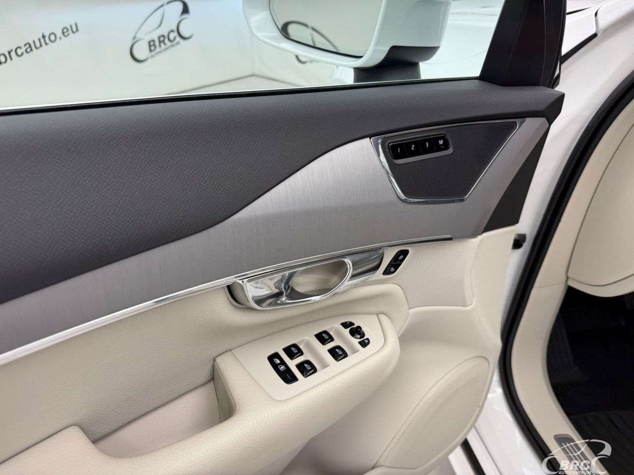 Volvo XC90 | 7