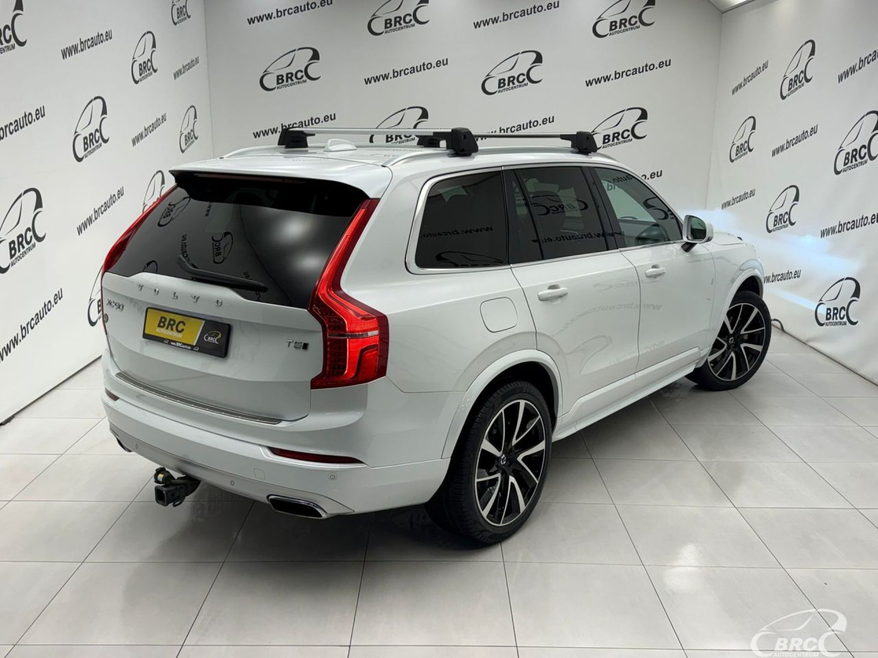 Volvo XC90 | 1
