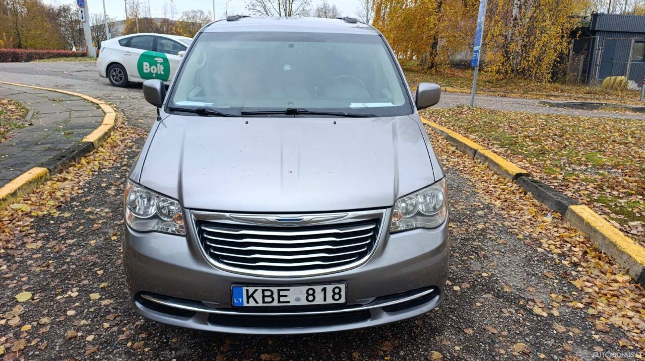 Chrysler Town & Country | 2