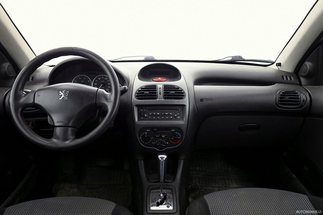 Peugeot 206 | 4