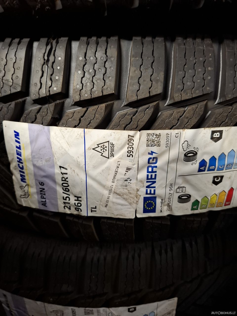 Michelin 215/60R17 зимние шины