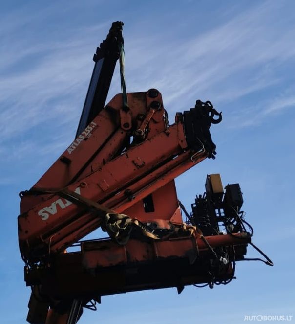 Atlas 255.1 A3, Miško technikos dalys, Kranas