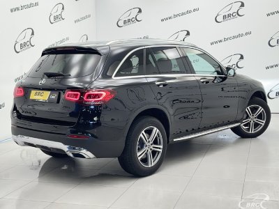 Mercedes-Benz GLC300 | 1