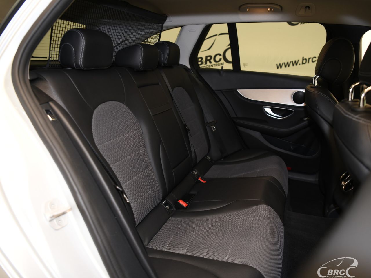 Mercedes-Benz C220 | 13