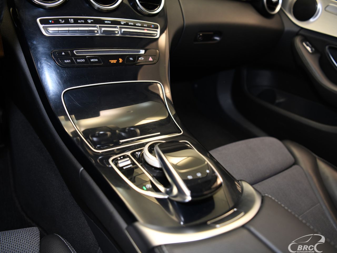 Mercedes-Benz C220 | 27