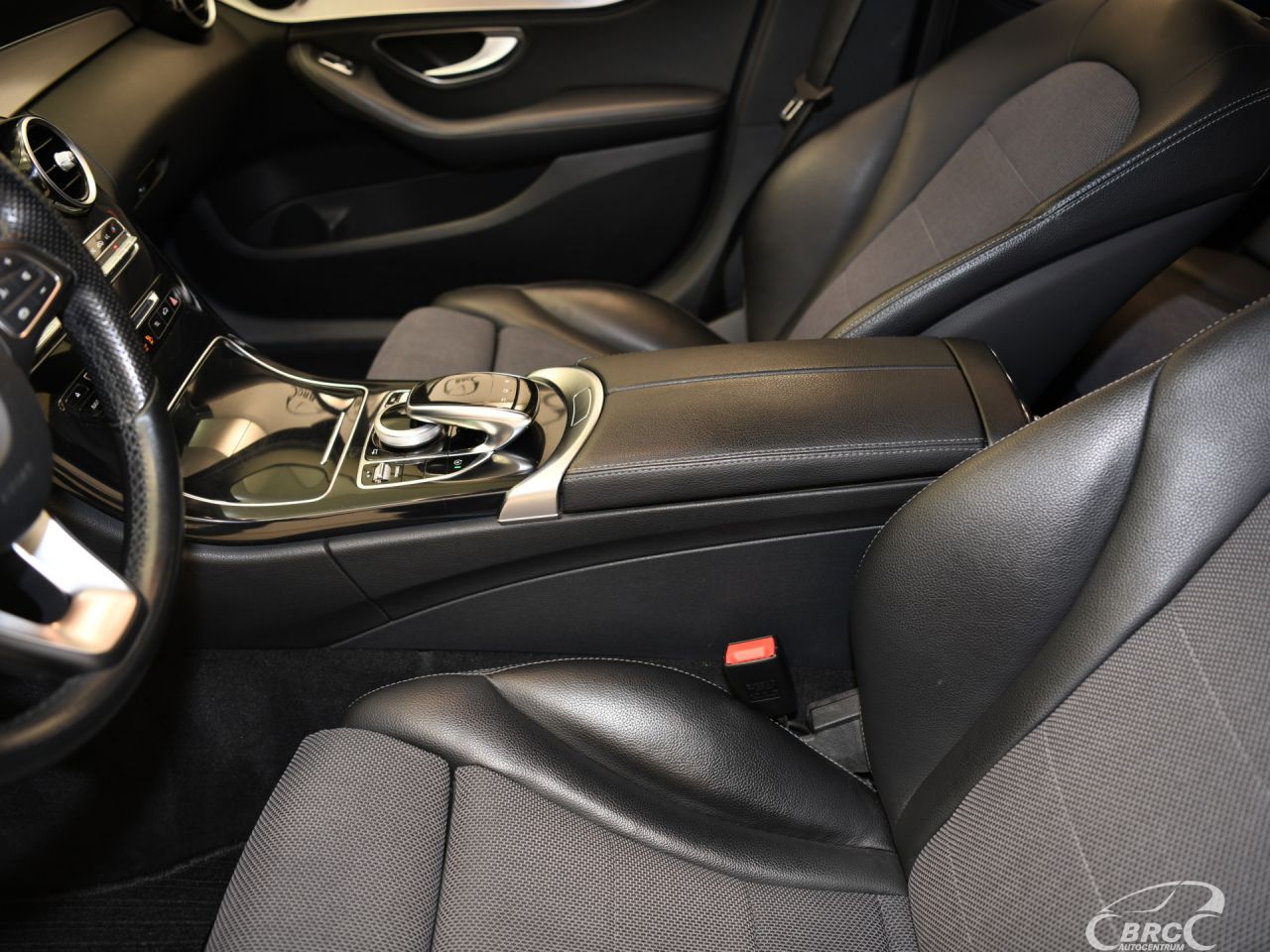 Mercedes-Benz C220 | 26