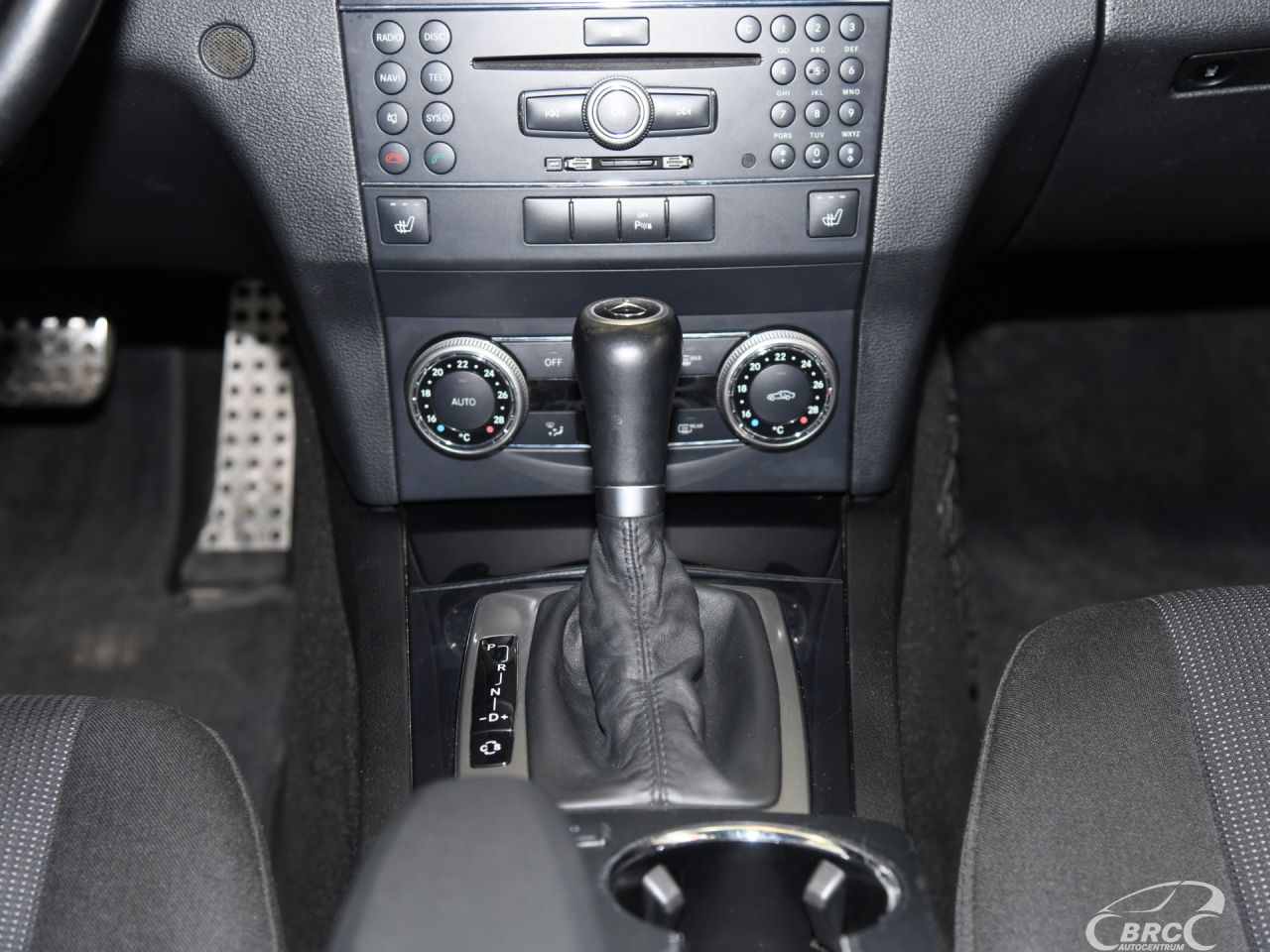 Mercedes-Benz GLK220 | 16