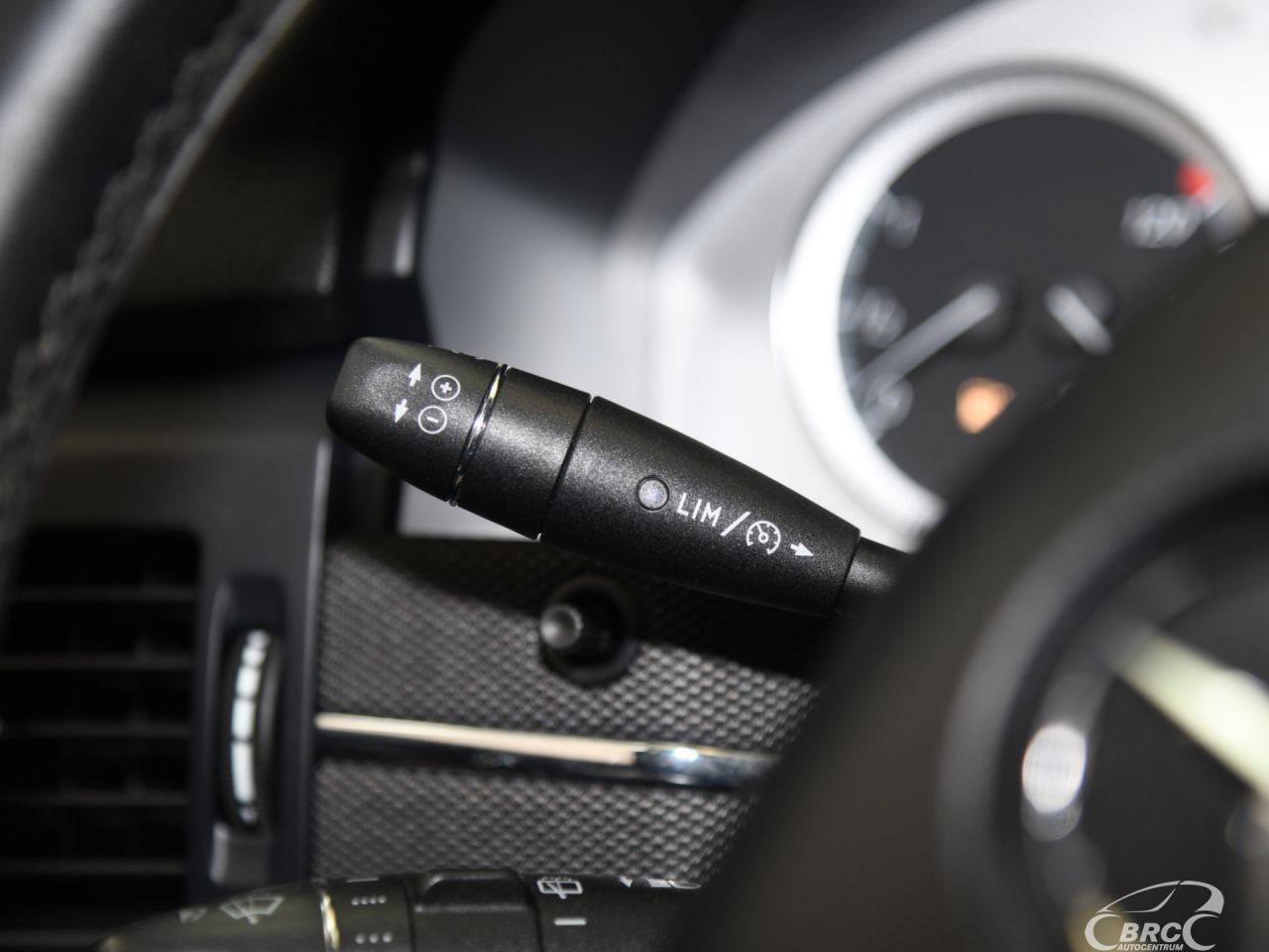 Mercedes-Benz GLK220 | 30