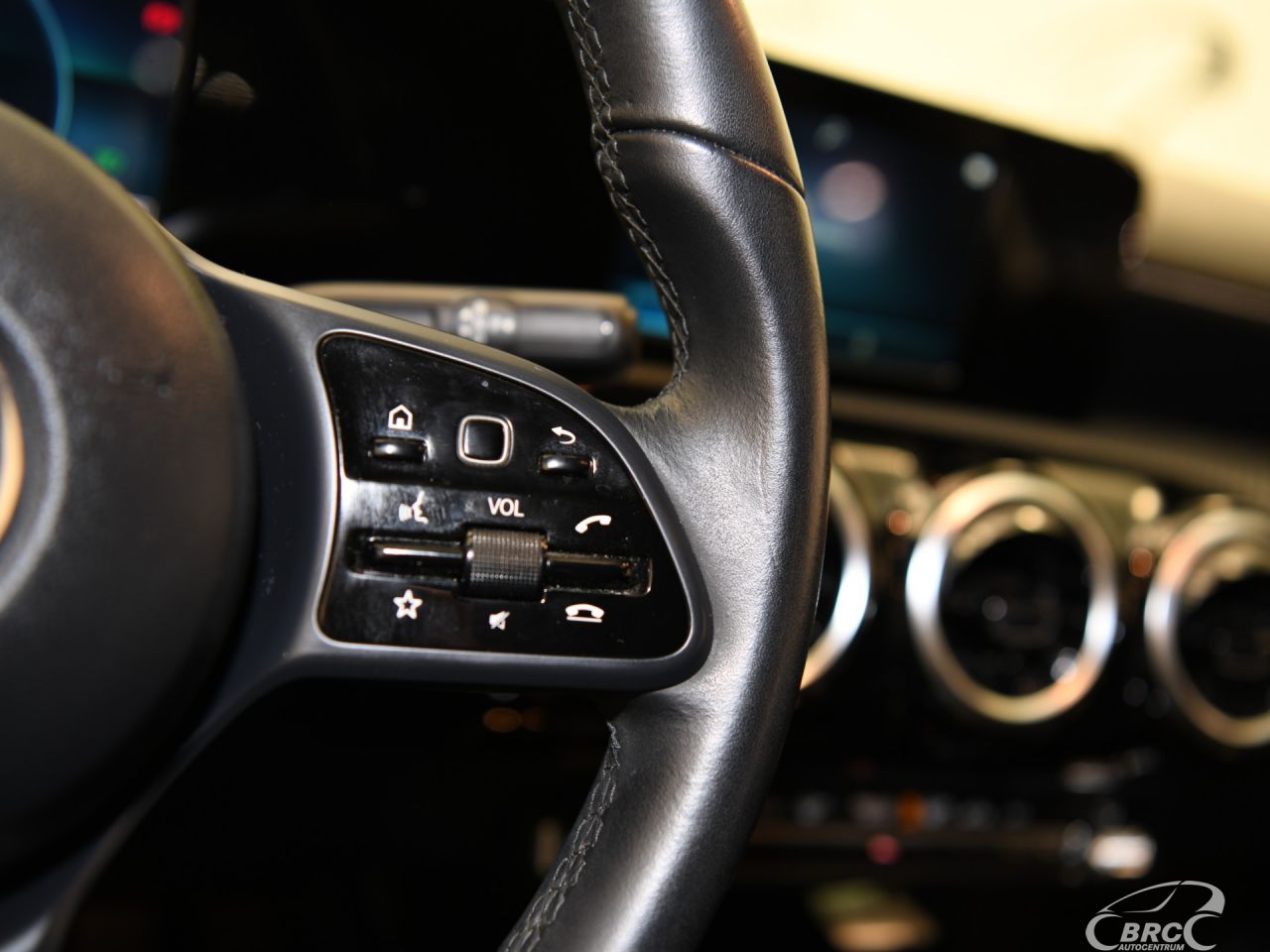 Mercedes-Benz A180 | 26