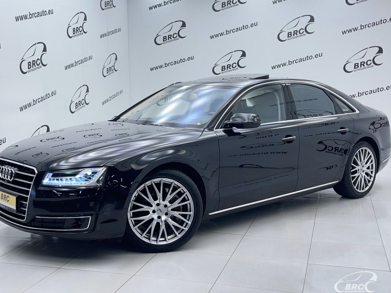 Audi A8 | 0