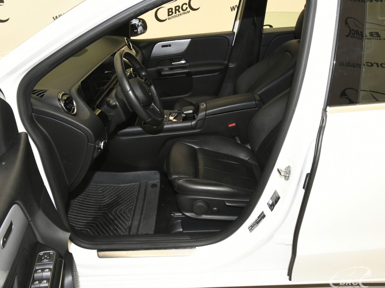 Mercedes-Benz B180 | 18