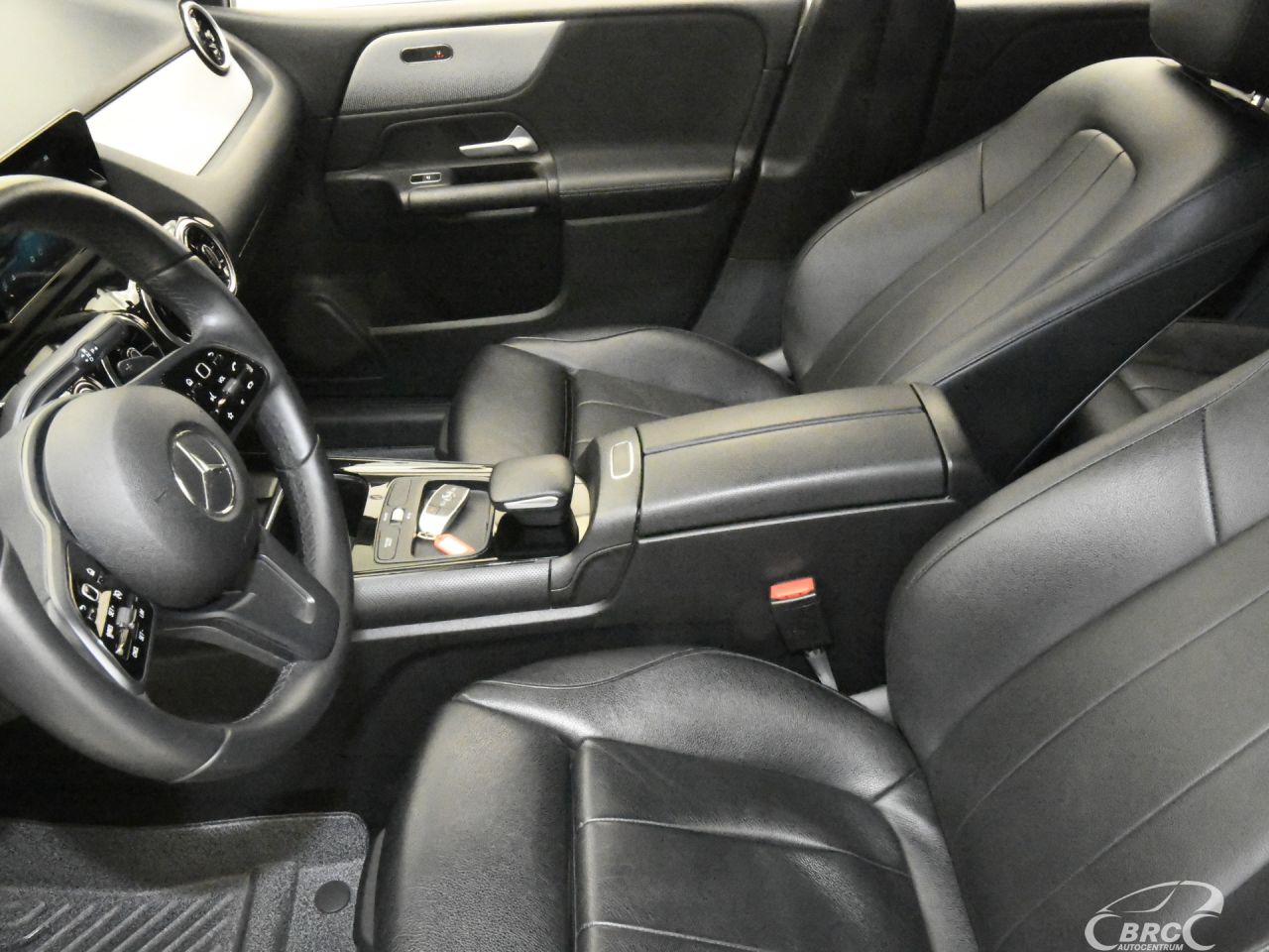 Mercedes-Benz B180 | 21