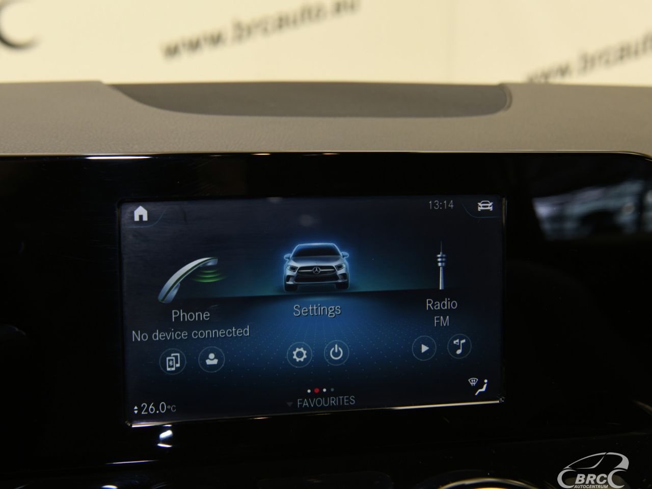 Mercedes-Benz B180 | 27