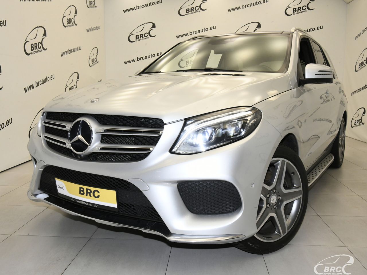 Mercedes-Benz GLE350 | 52