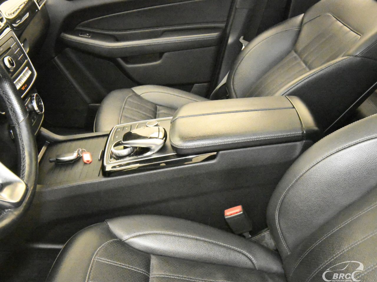 Mercedes-Benz GLE350 | 25