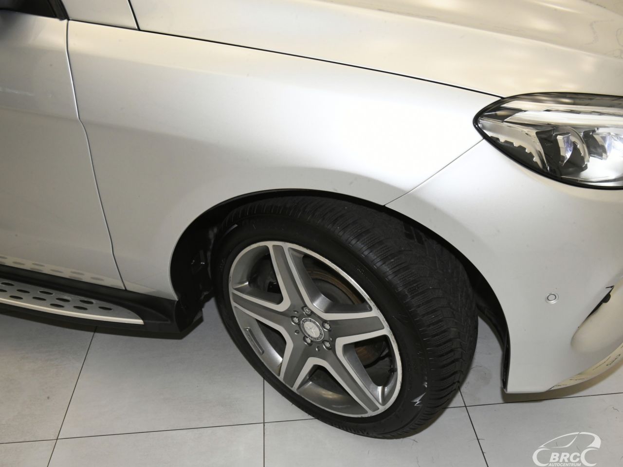 Mercedes-Benz GLE350 | 48