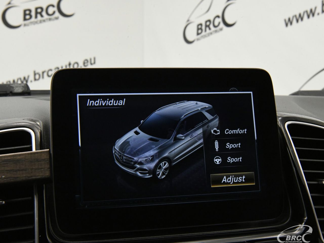 Mercedes-Benz GLE350 | 41