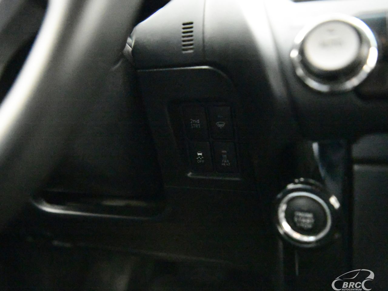 Toyota Land Cruiser | 26