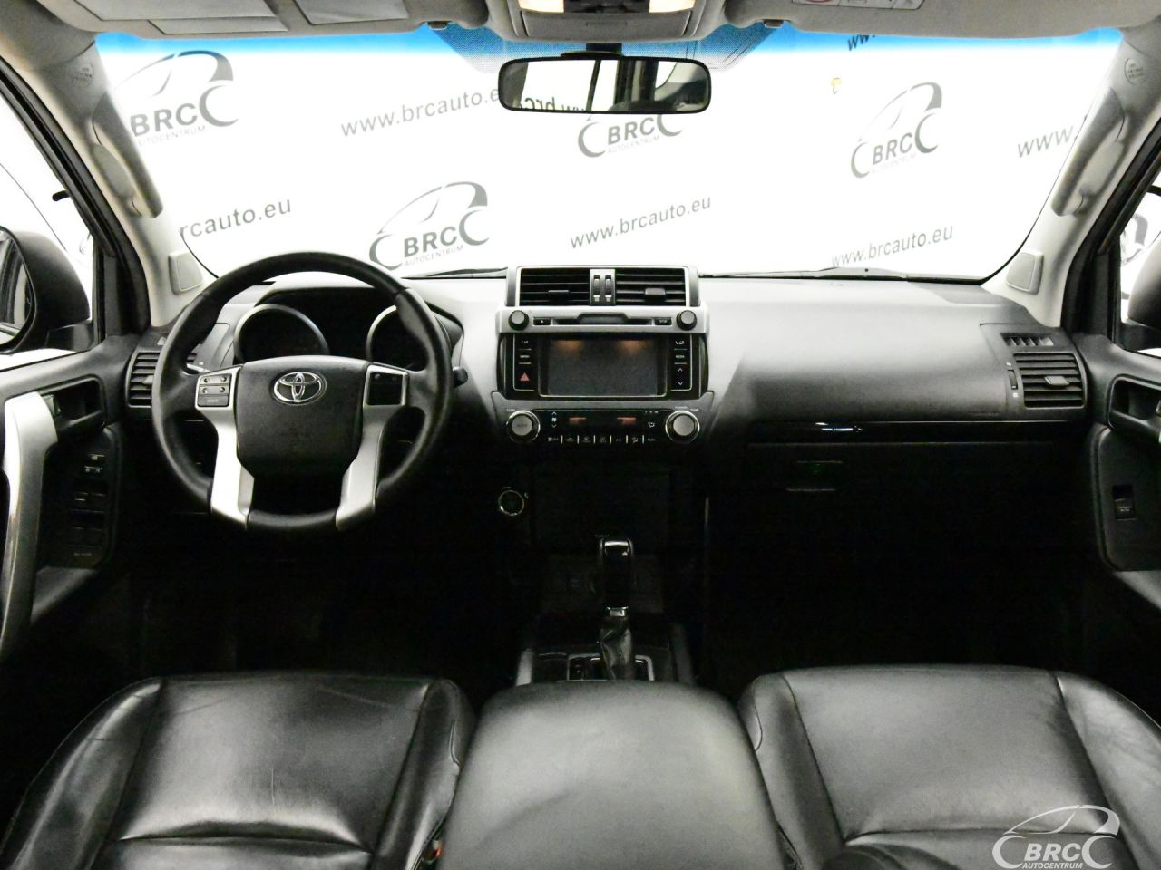 Toyota Land Cruiser | 2