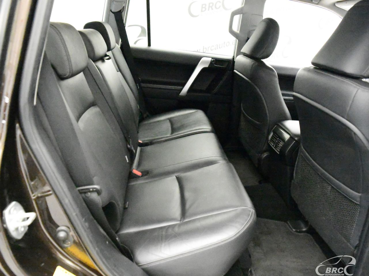 Toyota Land Cruiser | 9