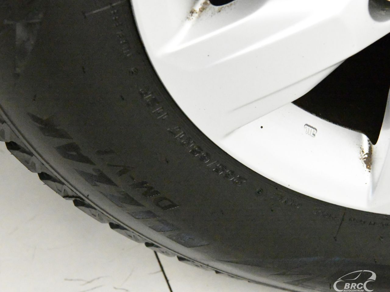 Toyota Land Cruiser | 44