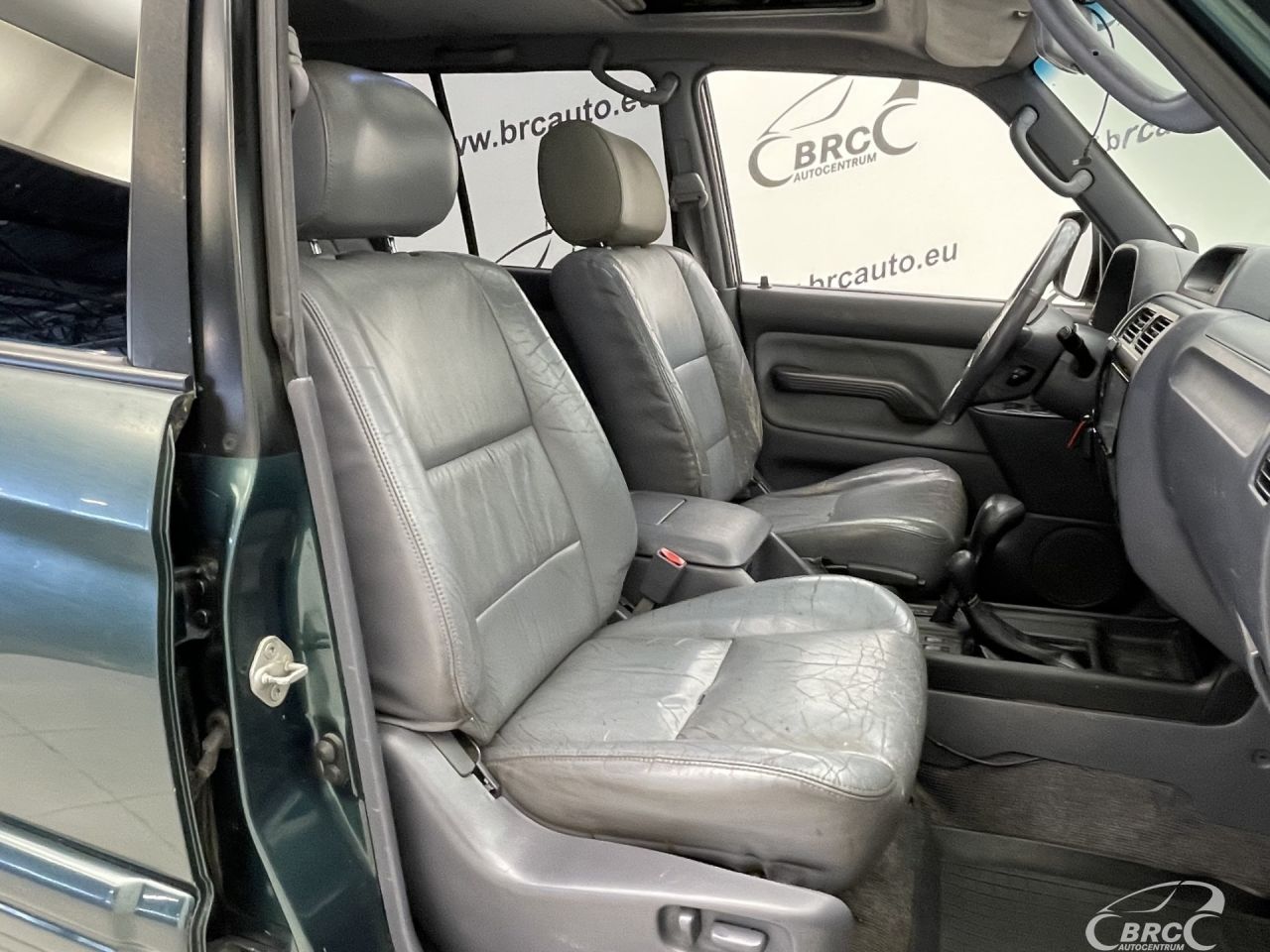 Toyota Land Cruiser | 10