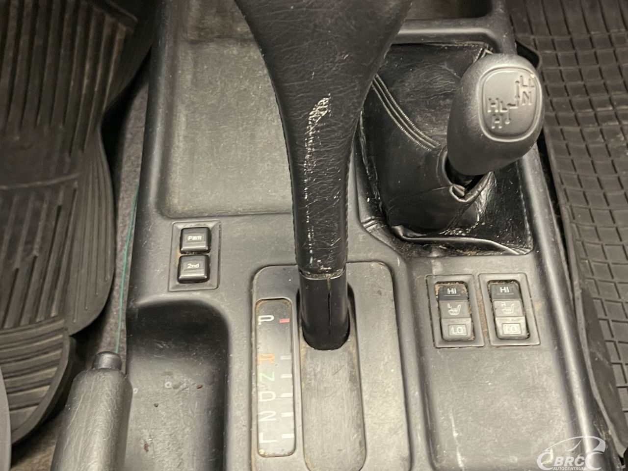 Toyota Land Cruiser | 29