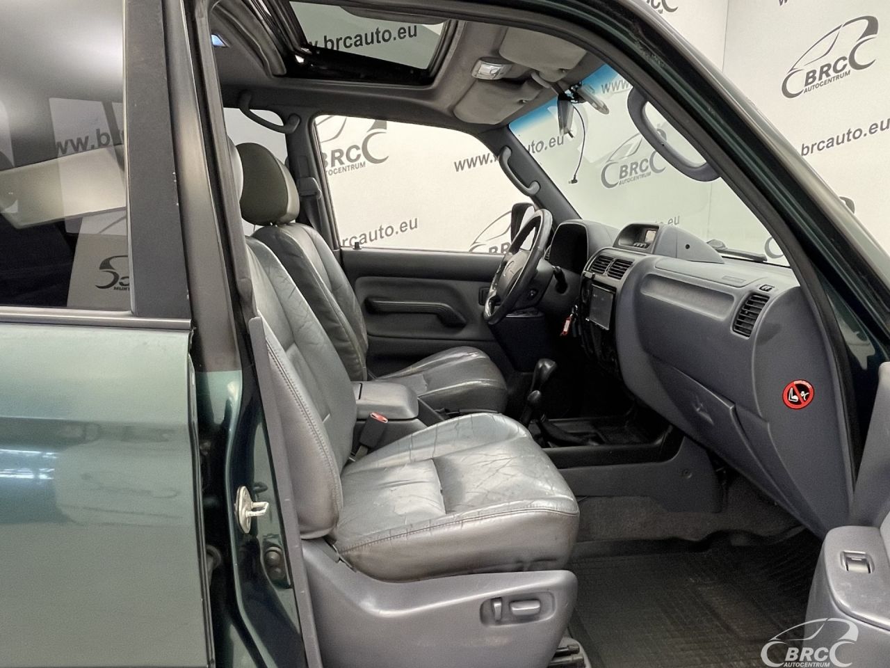 Toyota Land Cruiser | 5