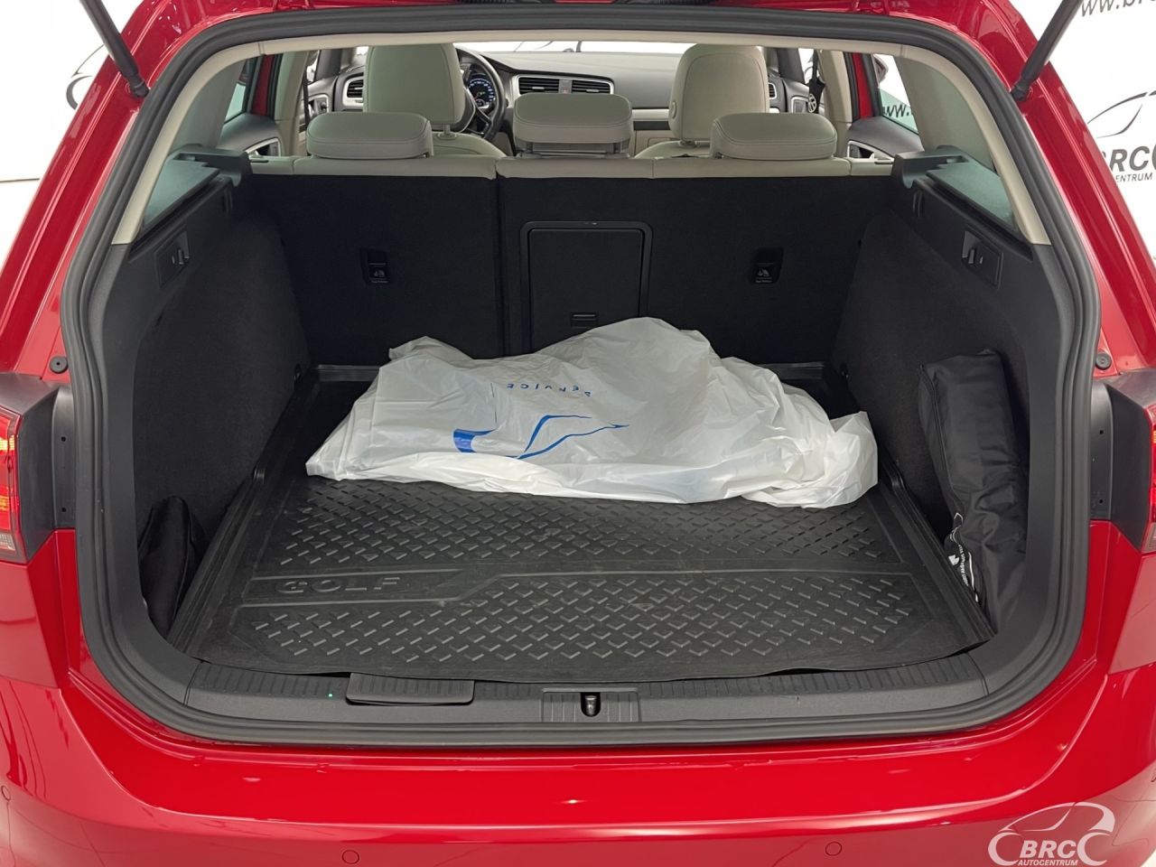 Volkswagen Golf | 50