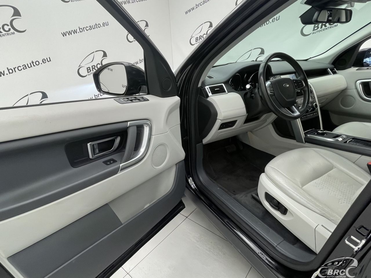 Land Rover Discovery | 17