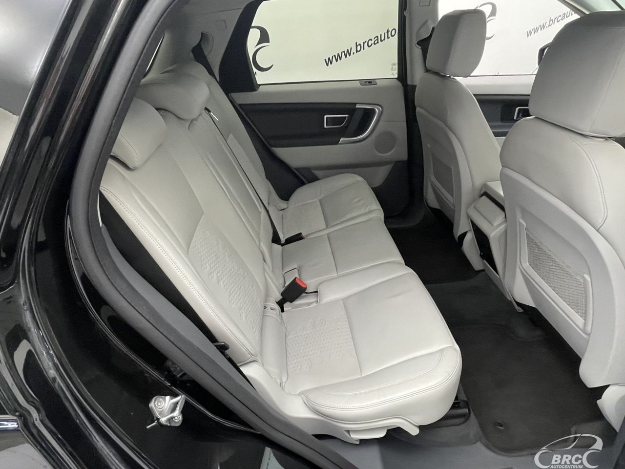 Land Rover Discovery | 9