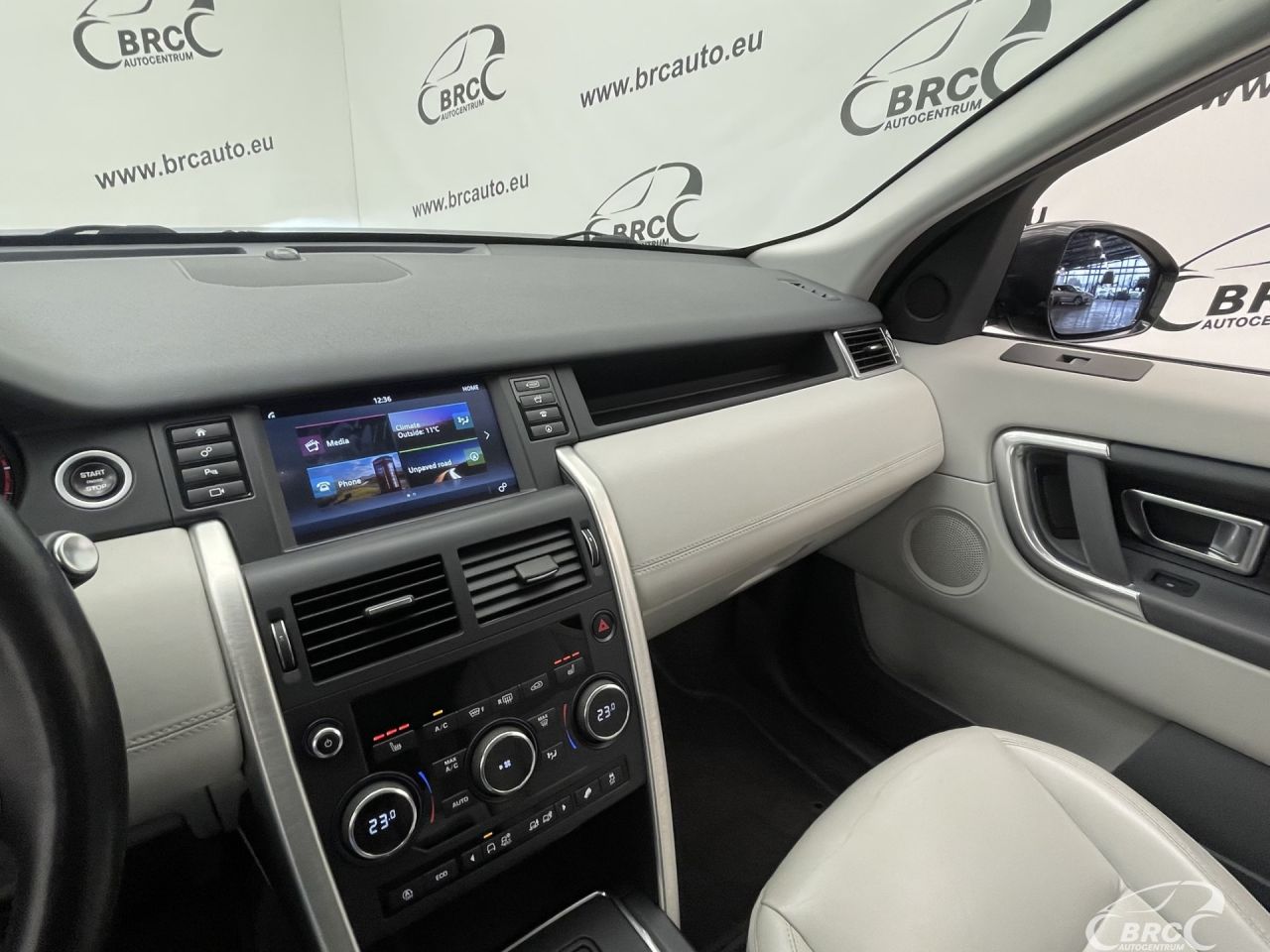 Land Rover Discovery | 26