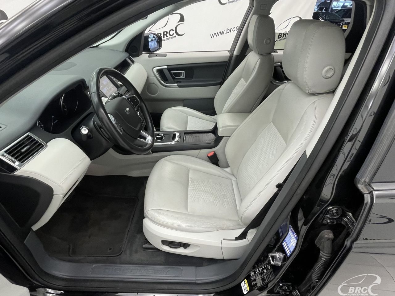 Land Rover Discovery | 19