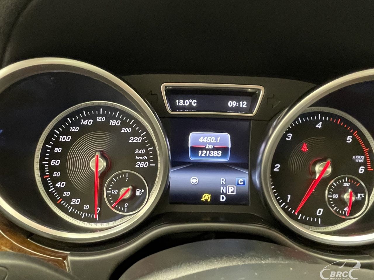 Mercedes-Benz GLS350 | 32