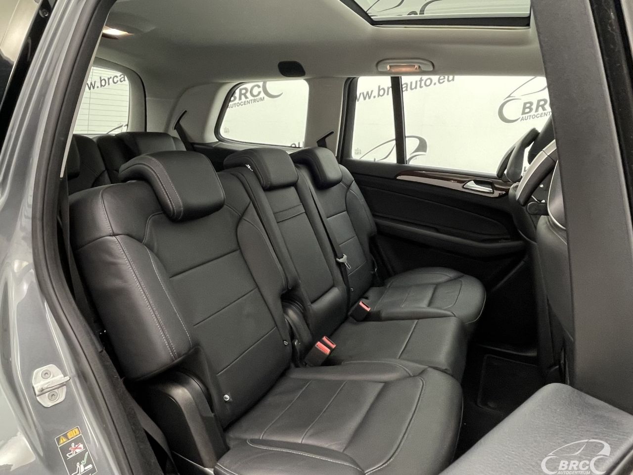 Mercedes-Benz GLS350 | 11